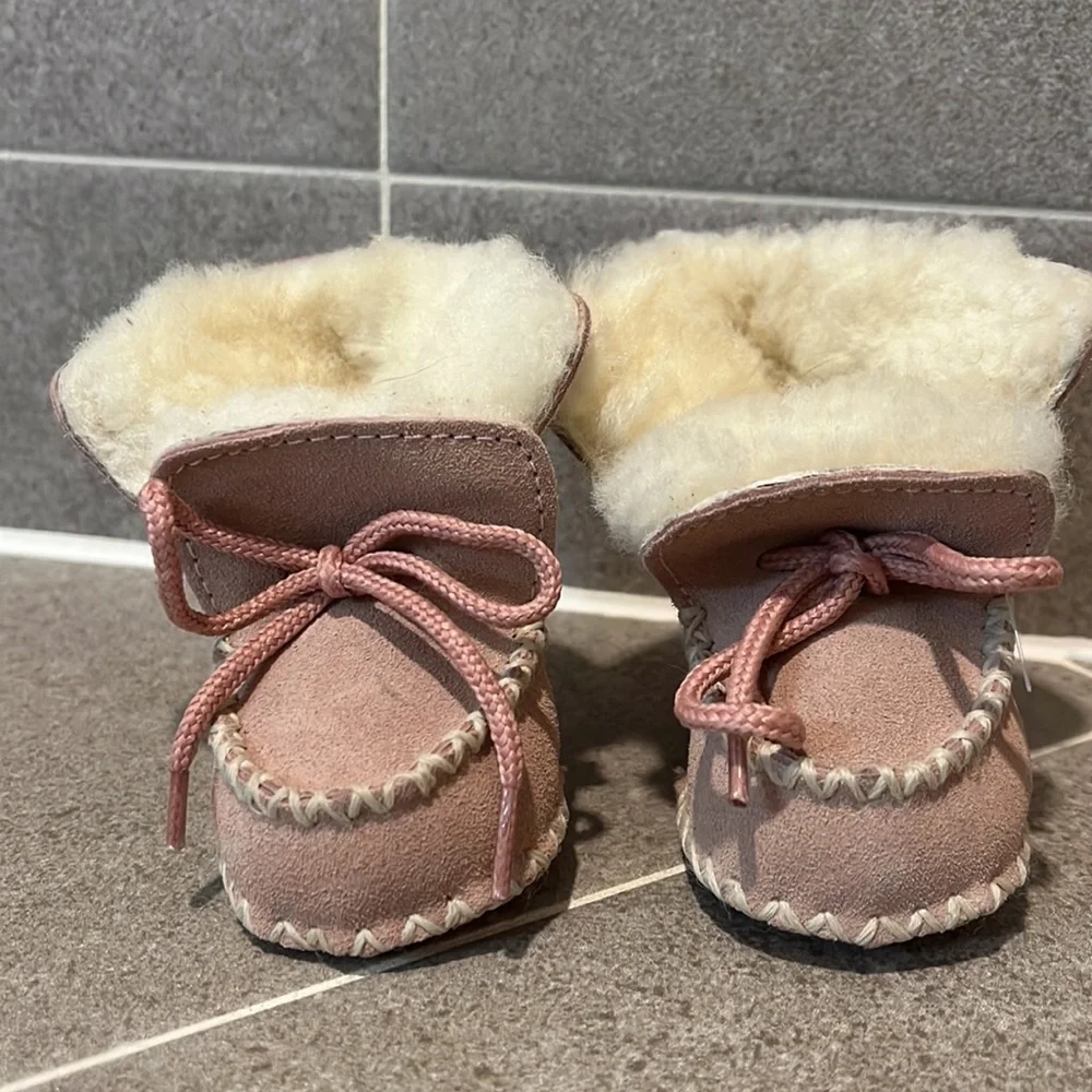 Polo Ralph Lauren Tribe Baby Infant Crib Booties Shoes Boots girls Size 0